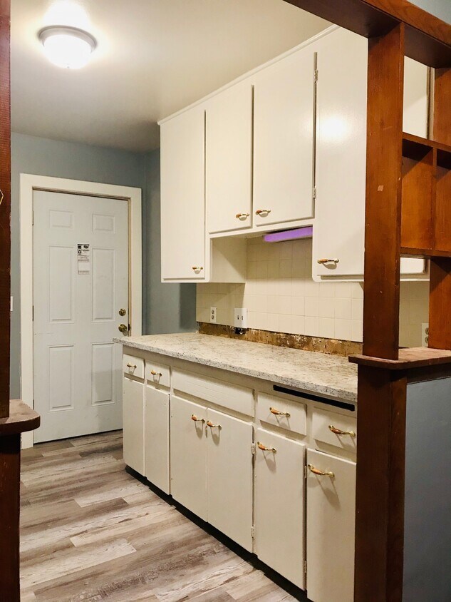 6444 E Castle Dr, Wichita, KS 67207 Townhome Rentals in Wichita KS