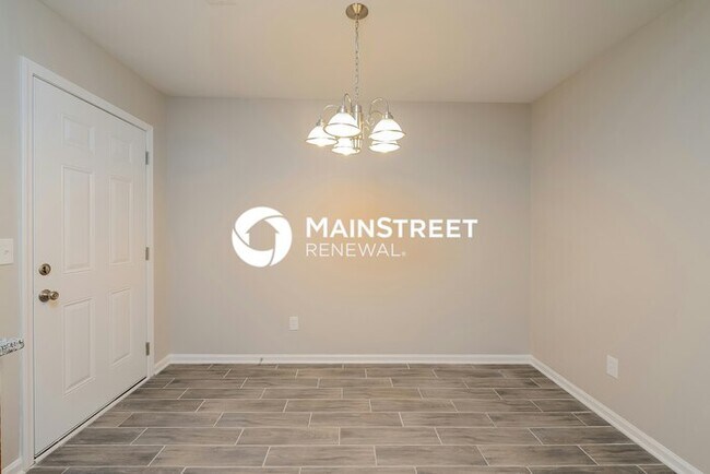 Foto del edificio - 3 Bedroom Pet-Friendly Home in Winston-Salem, NC with Main Street Renewal