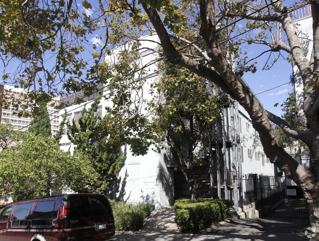Building Photo - 187 Montecito Ave