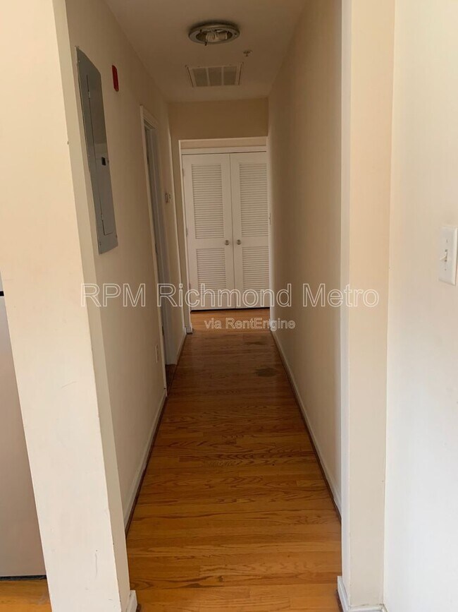 Foto del edificio - 700 N 2nd St