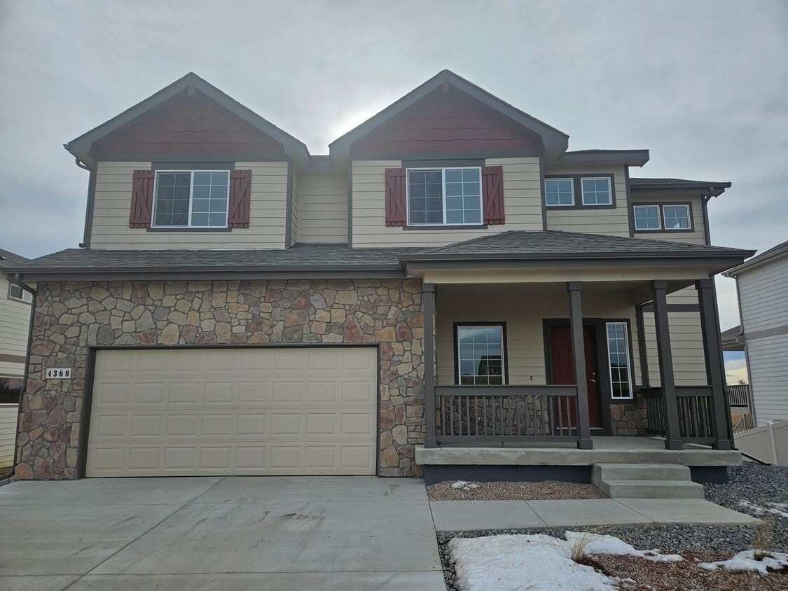 New 4 Bedroom Home in Johnstown - New  4 Bedroom Home in Johnstown