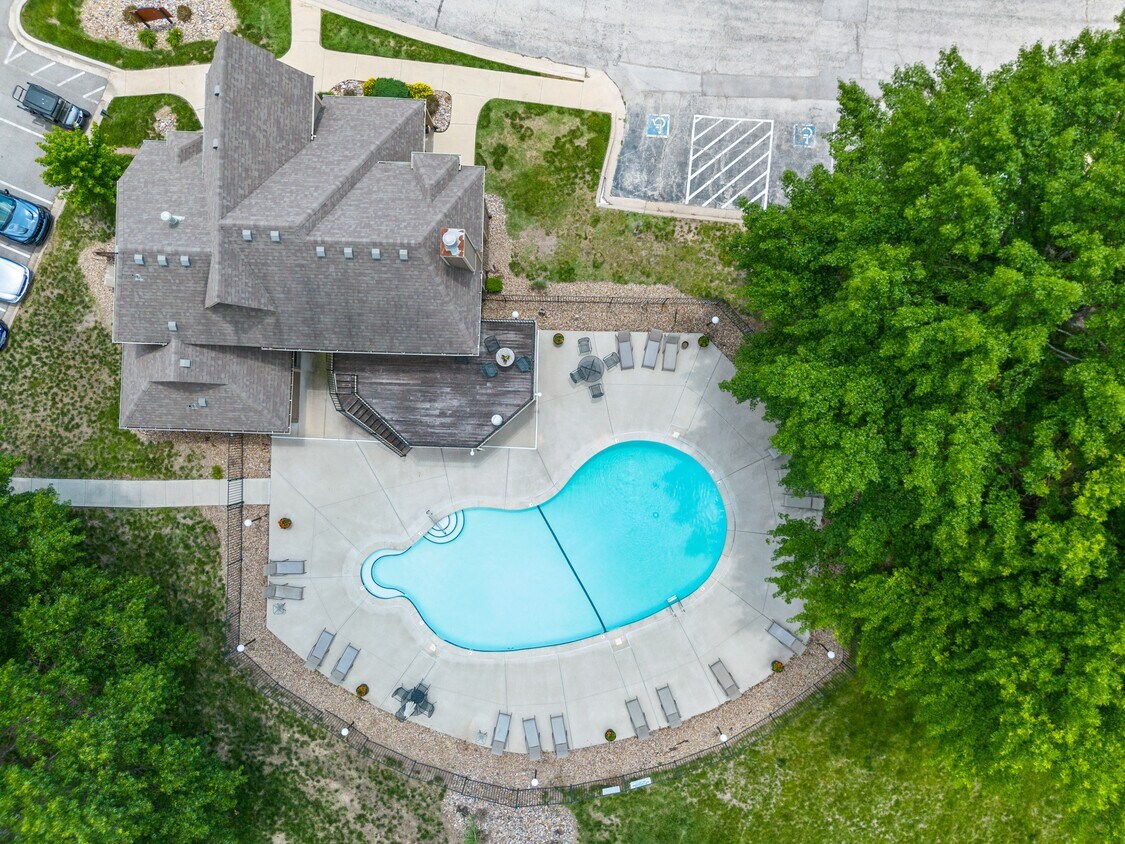 Foto principal - Waterford Place Apartments & Townhomes