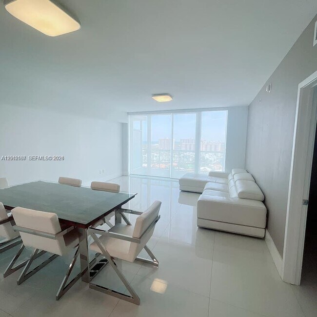 Foto del edificio - 400 Sunny Isles Blvd