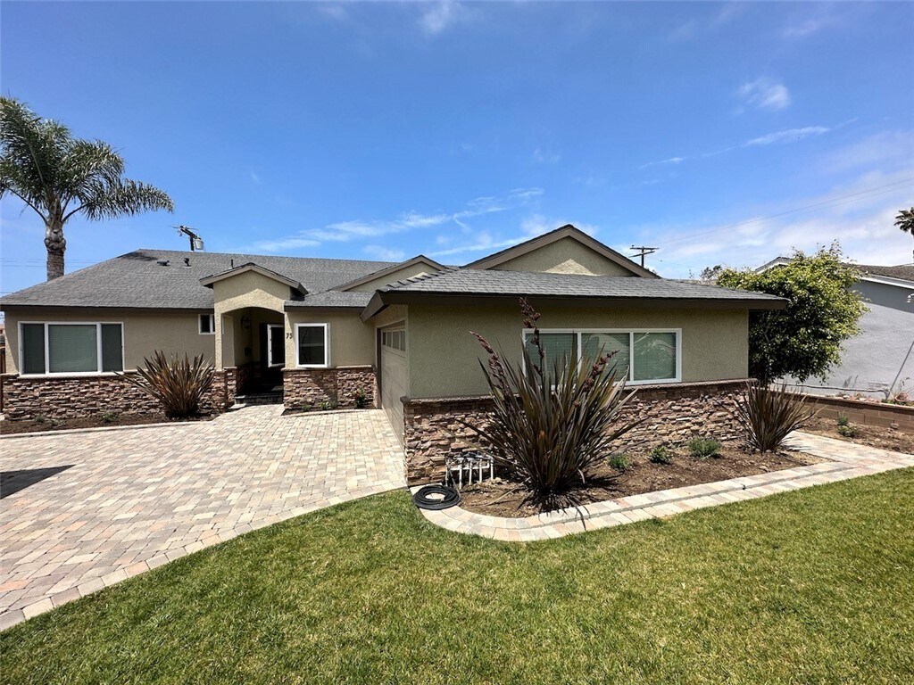 Primary Photo - 75 St Pauls Dr