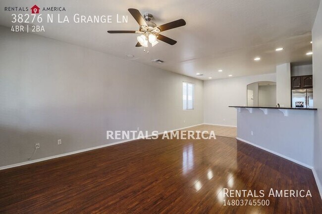 Foto del edificio - Beautiful 4 Bedroom/2 Bath Home in San Tan...