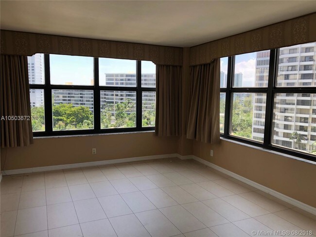 Foto del edificio - OLYMPUS CONDO PHASE C