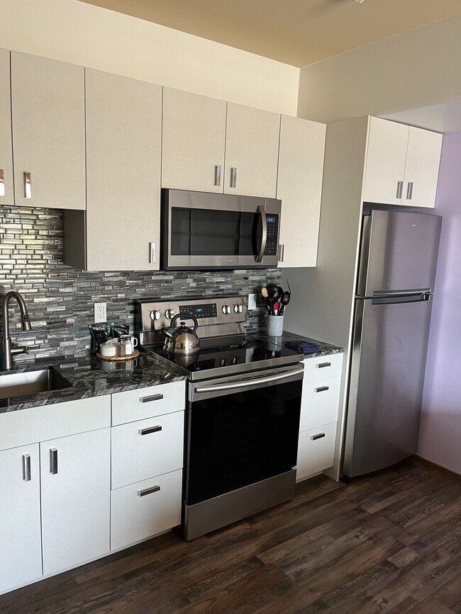 Building Photo - 75 Arling Center Ct