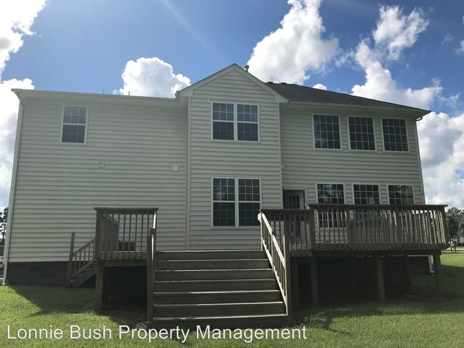 Building Photo - 5 br, 3.5 bath House - 105 Hamer Rd