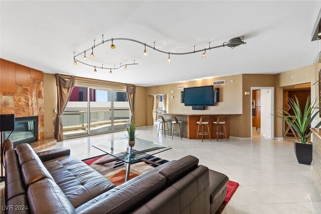 Foto del edificio - 2747 Paradise Rd