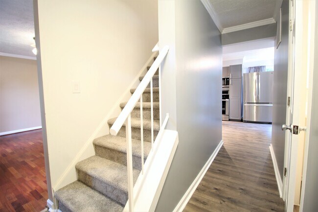 Foto del edificio - Renovated Single Family Home in the Heart ...
