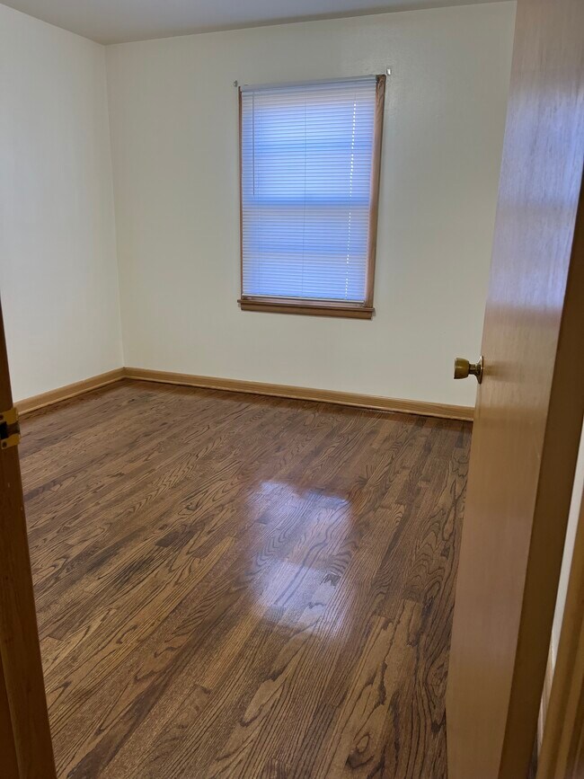 Foto del edificio - 7009 W Tripoli Ave
