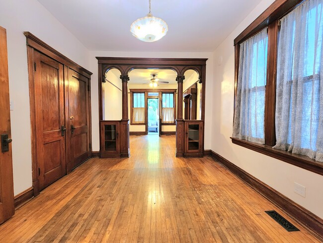 Building Photo - 2626 W Iowa St
