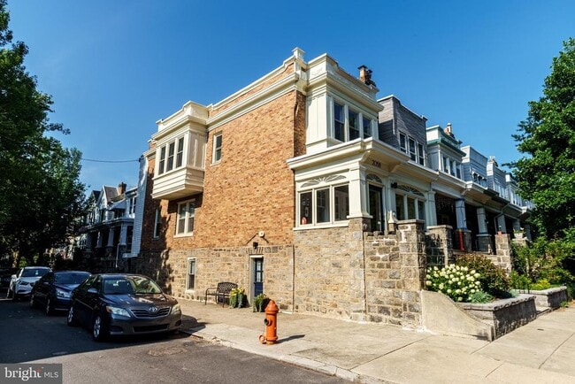 Foto del edificio - 2058 Poplar St