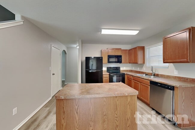 Building Photo - 2606 Harvest Creek
