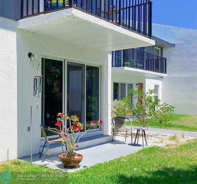 Foto del edificio - 1180 Carlton Ct