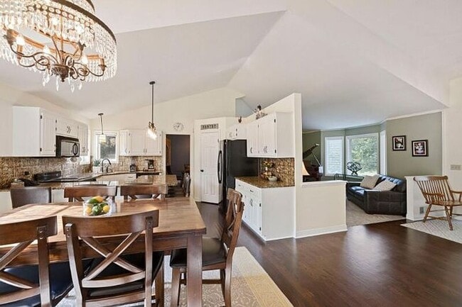 Foto del edificio - 1599 Coventry Ln