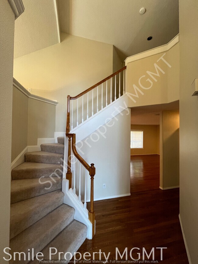 Foto del edificio - 6109 Summer Woods