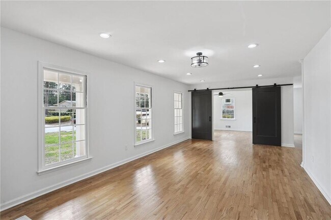 Foto del edificio - 262 Atwood Dr NW