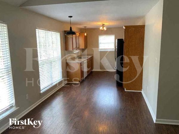 Foto del edificio - 12 Mountain Oaks Ln