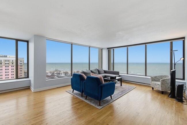 Foto del edificio - 5455 N Sheridan Rd