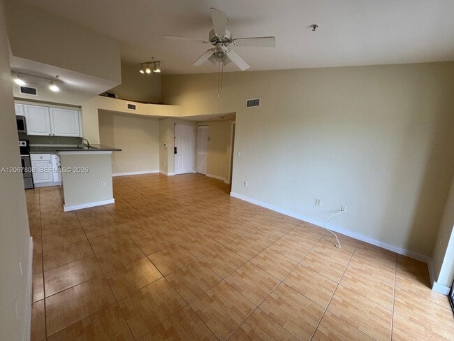Building Photo - 2160 E Preserve Way