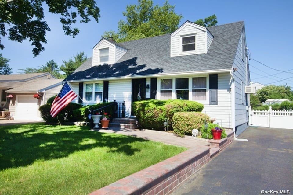 7 Terrell Ave, Hicksville, NY 11801 House Rental in Hicksville, NY