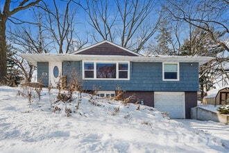 Building Photo - 5728 Xerxes Ave S