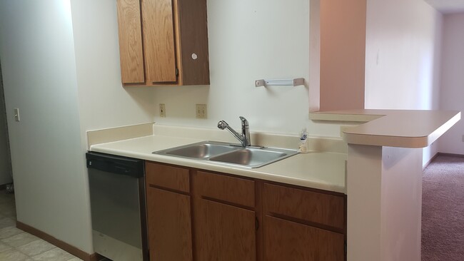 Kitchen - Douglas Apartments