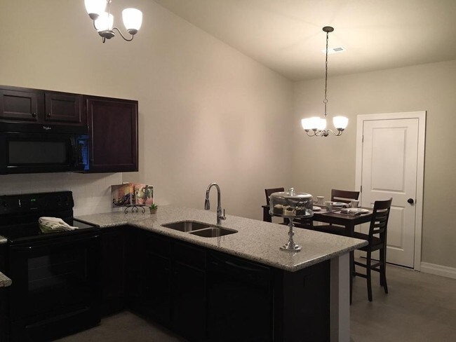 Foto del edificio - 2790 E 45th St N