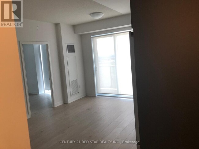 Building Photo - 8 Nahani Way