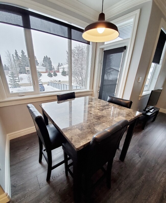 Photo du bâtiment - 915 10 St