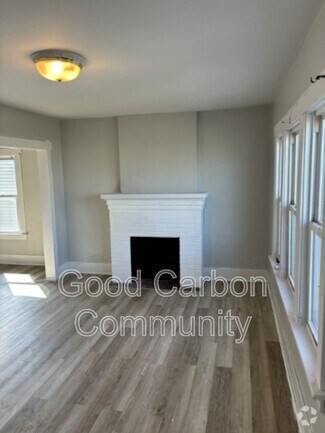 Building Photo - 2273 Delaware Ave