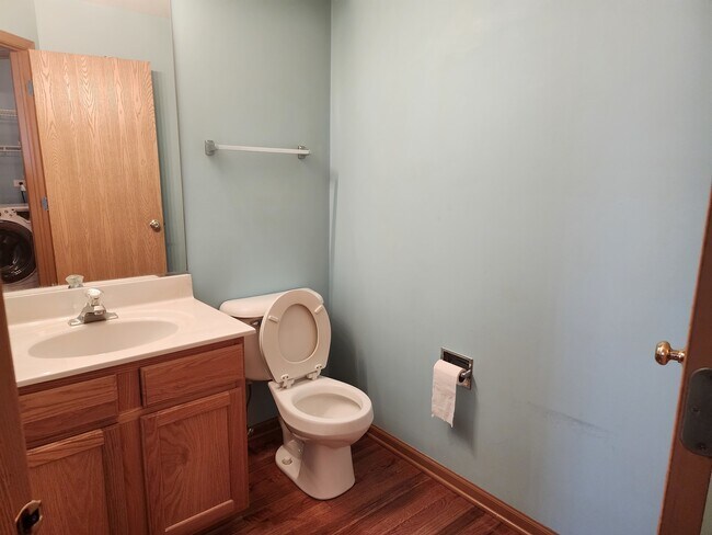 Foto del edificio - 1423 Wesley Ct