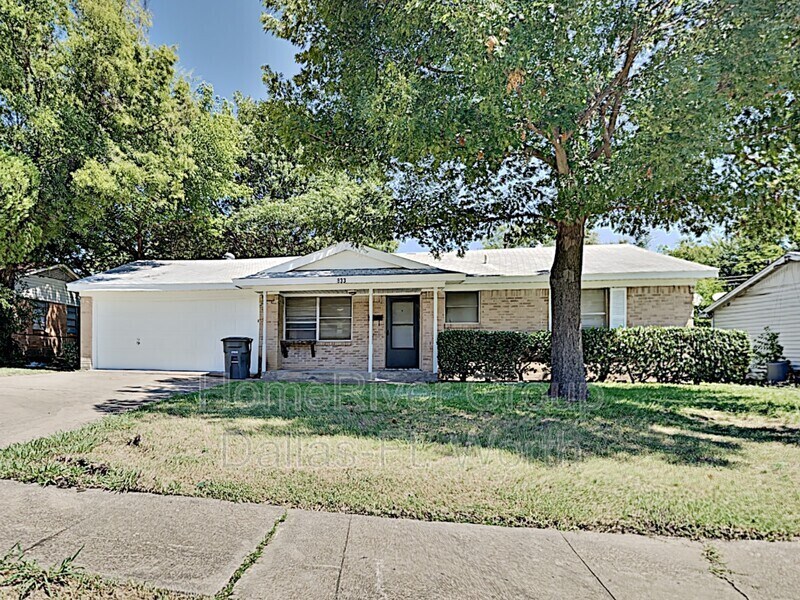 Primary Photo - 833 Jadewood Dr