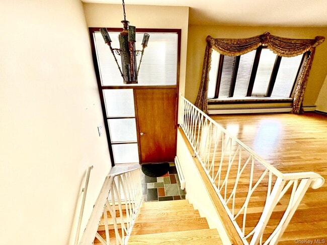 Building Photo - 722 Jacqueline Dr
