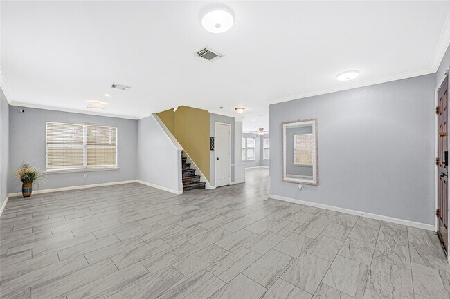 Foto del edificio - 15230 Weeping Cedar Ln