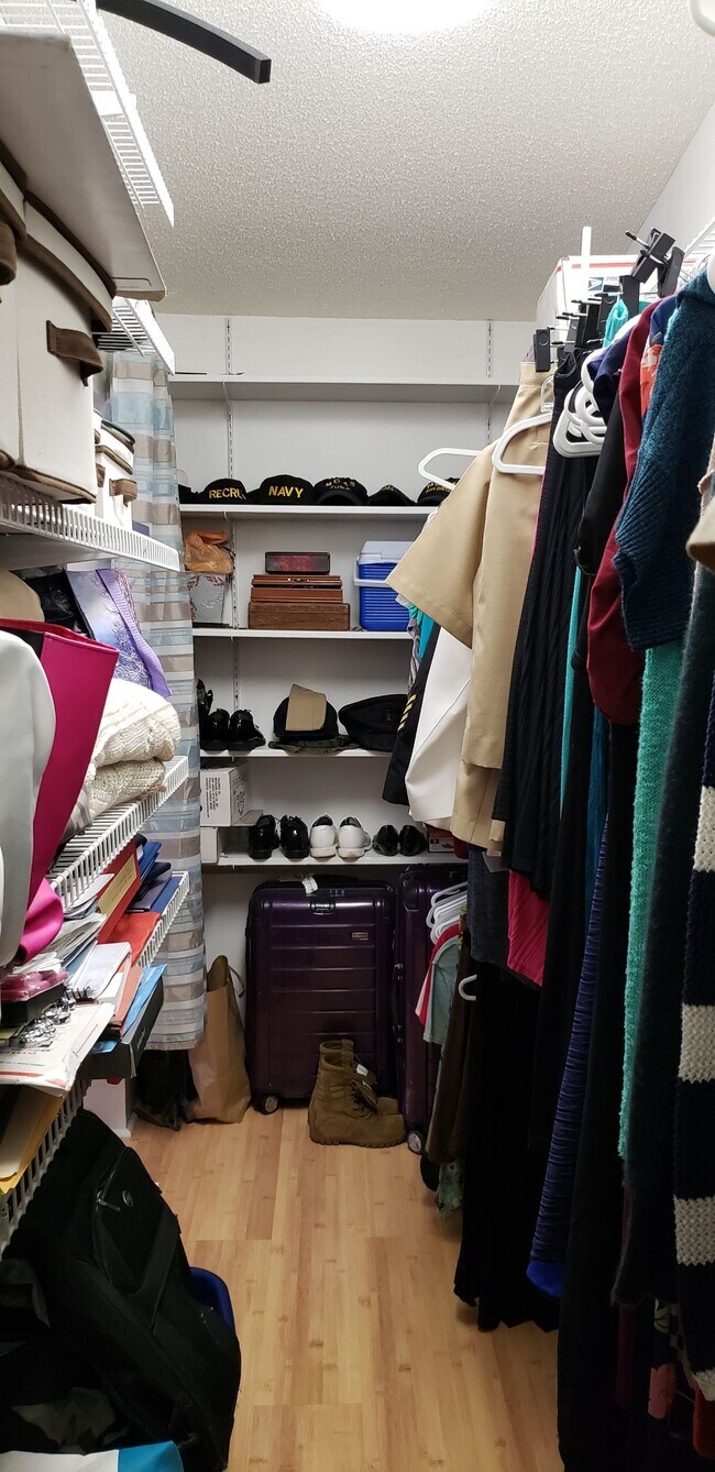 Master closet - 202 Aikahi Loop