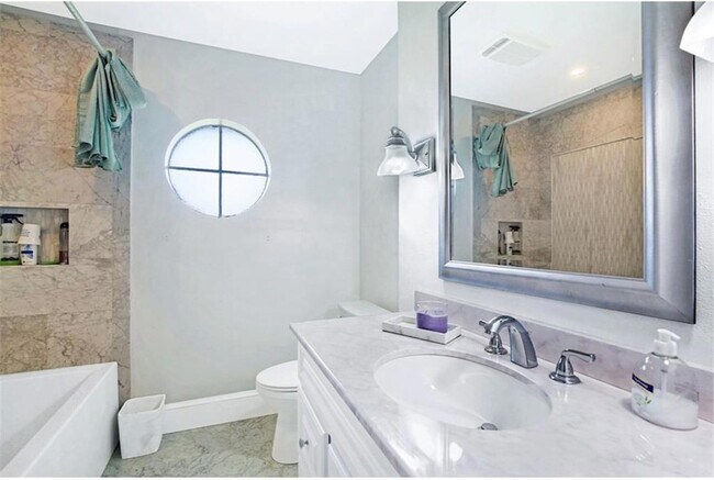 Building Photo - 1200 Joyce St