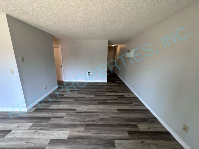 Foto del edificio - 7703 NE Fremont St