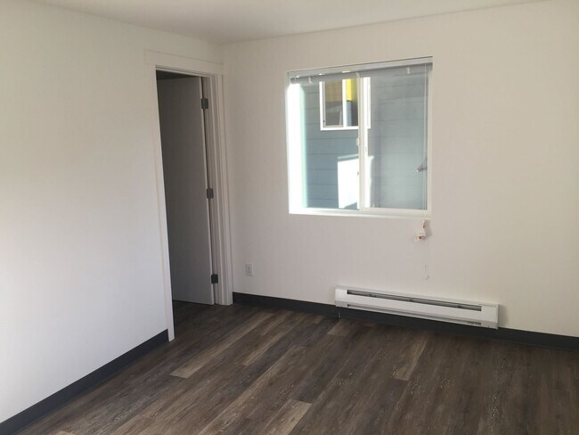 Foto del edificio - 4732 20th ave ne