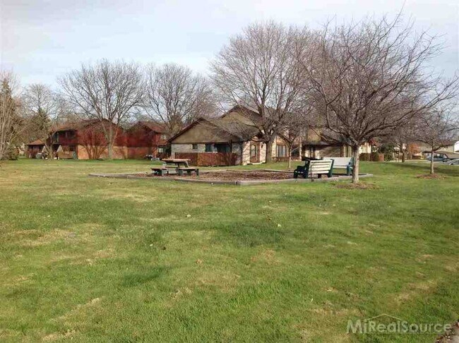 Foto del edificio - 2397 Bradford Ct