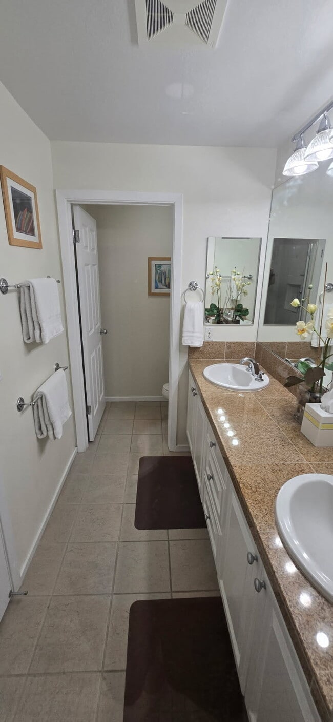 Building Photo - 92-1144 Olani St