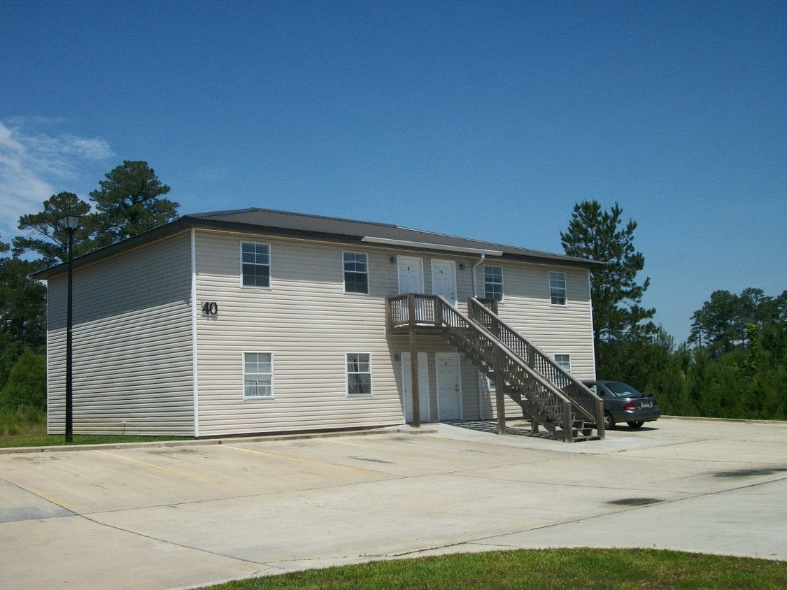 6 Getaway Ln, Hattiesburg, MS 39402 House Rental in Hattiesburg, MS