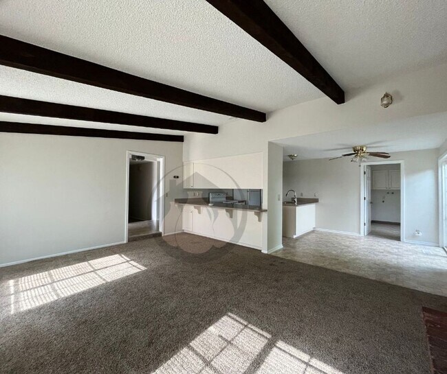 Foto del edificio - Single Level House-