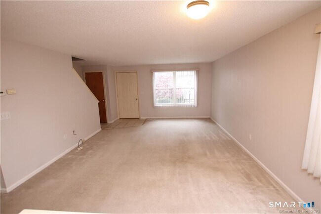 Foto del edificio - 2 Mulberry Ln