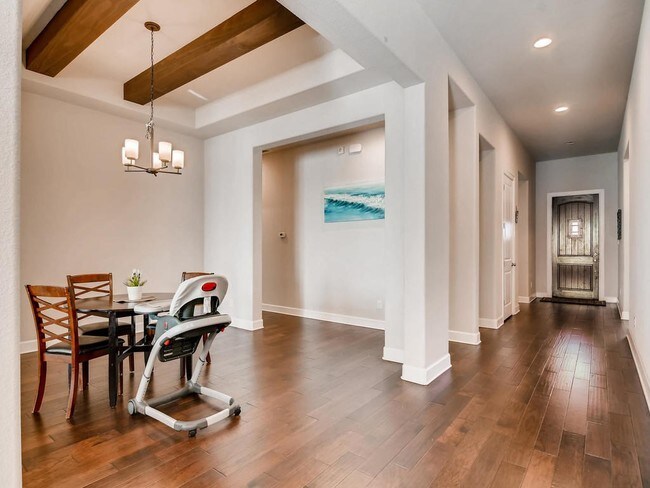 Building Photo - 3102 Paseo de Charros