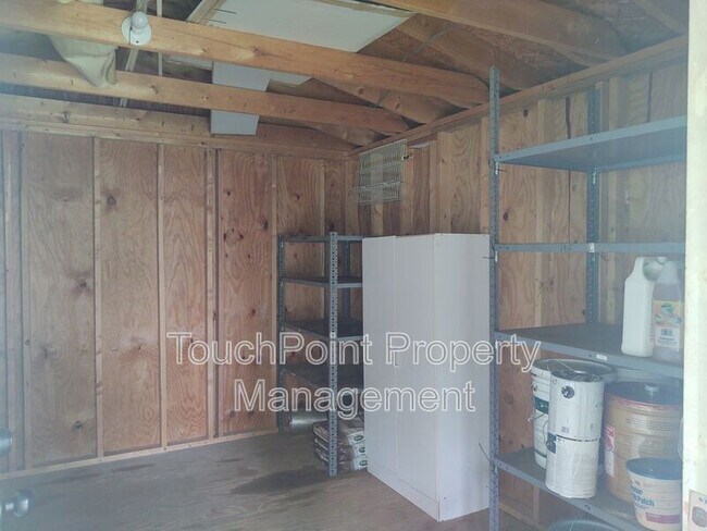 Building Photo - 4936 Lochlain Dr