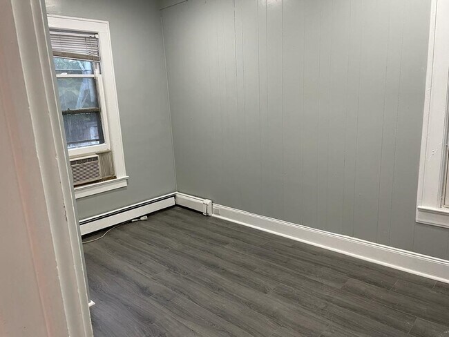 Building Photo - 332 Belmont Ave