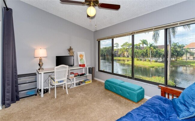 Foto del edificio - 5652 Ashton Lake Dr