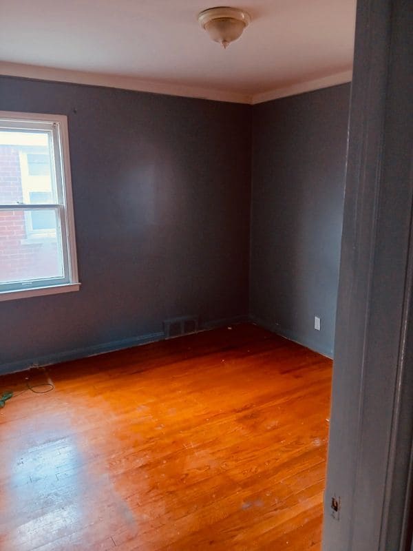 Building Photo - 15625 Bringard Dr